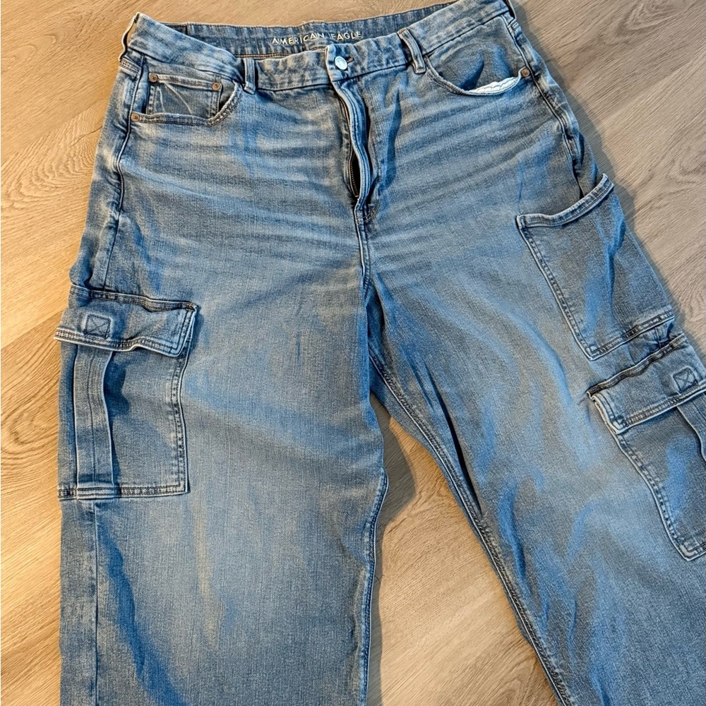 American Eagle Curvy Baggy Cargo Jeans